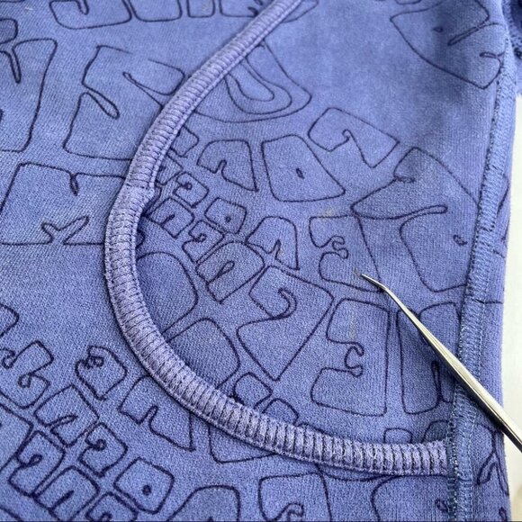 RARE Lululemon Purple Blue Peace Move Graffiti Zipup Limited Ed. Scuba Hoodie - Picture 15 of 16